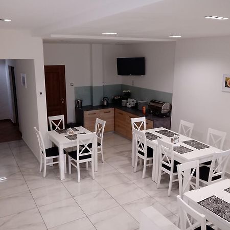 Hotel Lachowka Krepiec Экстерьер фото