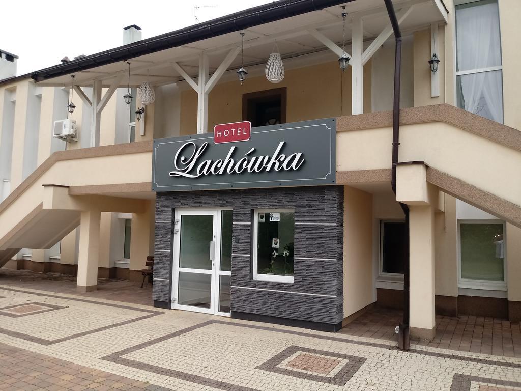 Hotel Lachowka Krepiec Экстерьер фото